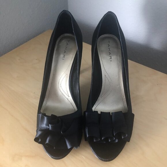 Tahari Sloan Satin Peep Toe Pumps - Whimsigoth Pin Up - Picture 4 of 14